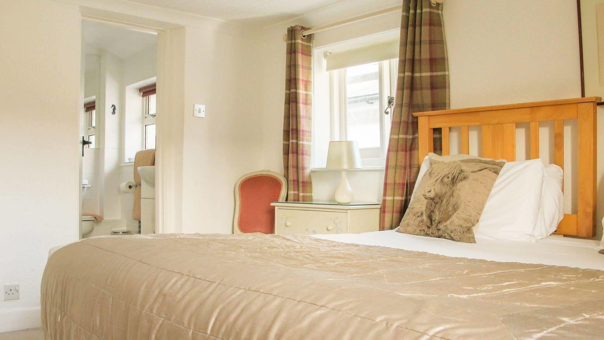 Cottage Lodge Hotel Отель Брокенхёрст
