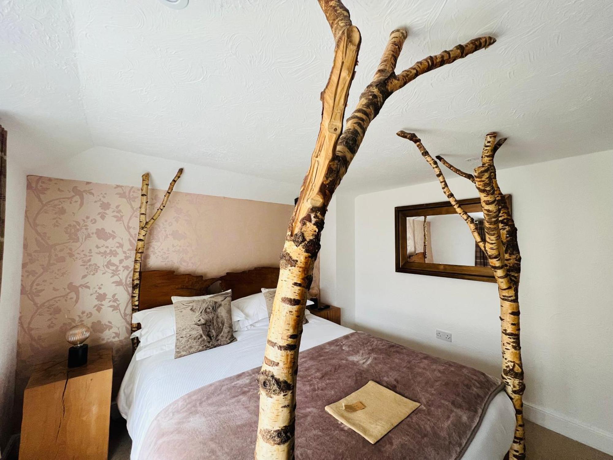 Cottage Lodge Hotel 2*