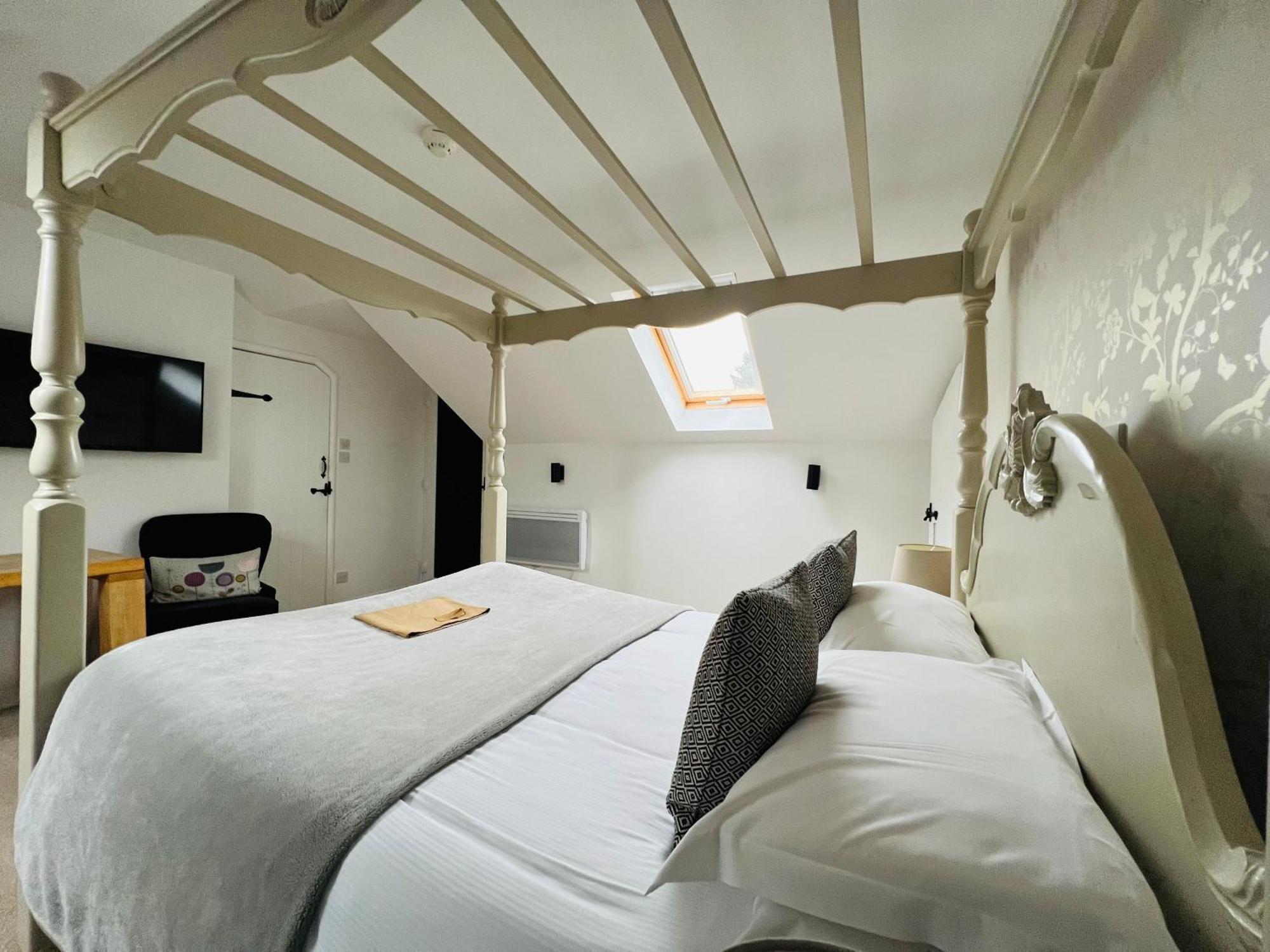 Cottage Lodge Hotel