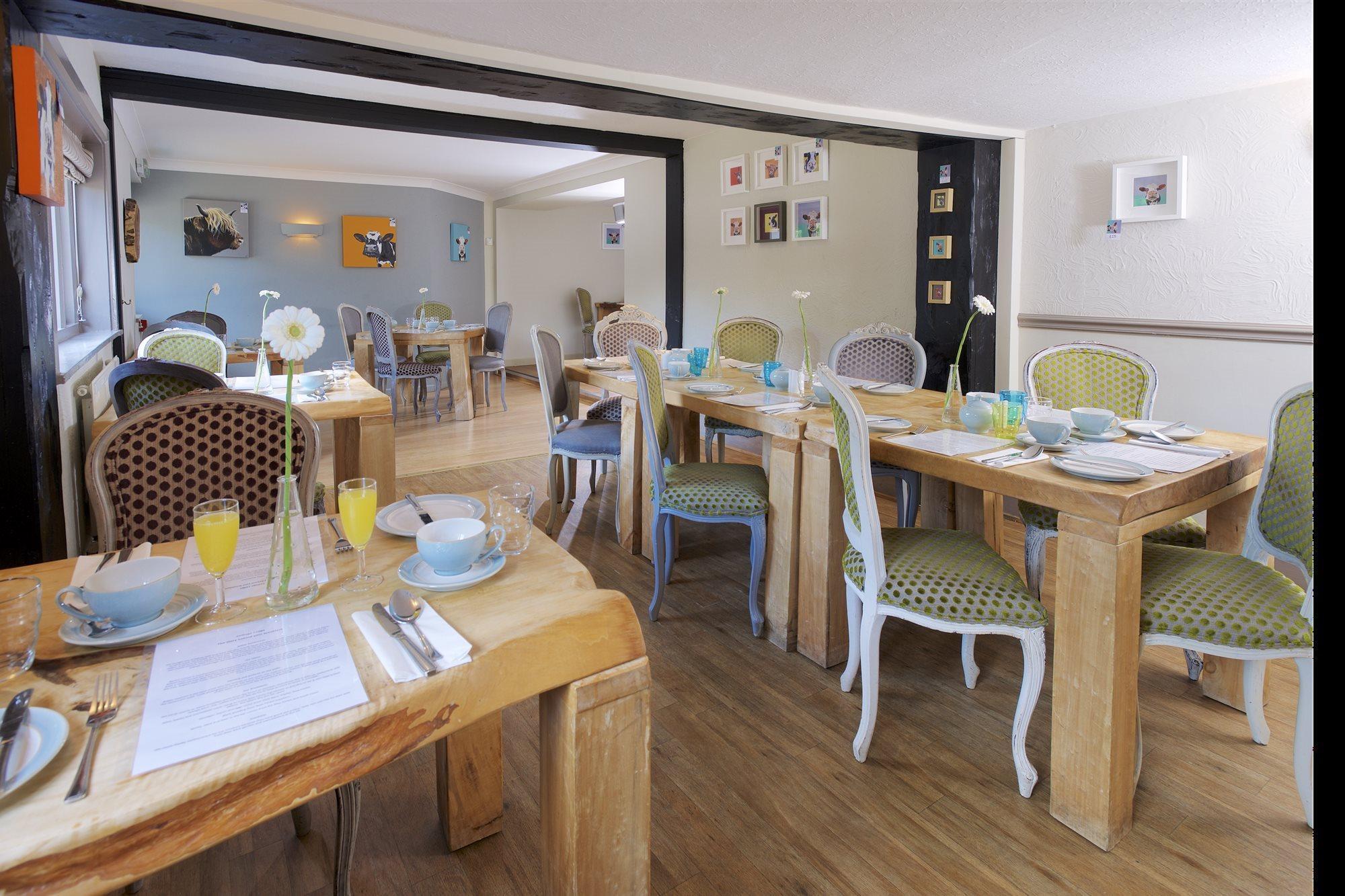 Cottage Lodge Hotel 2*